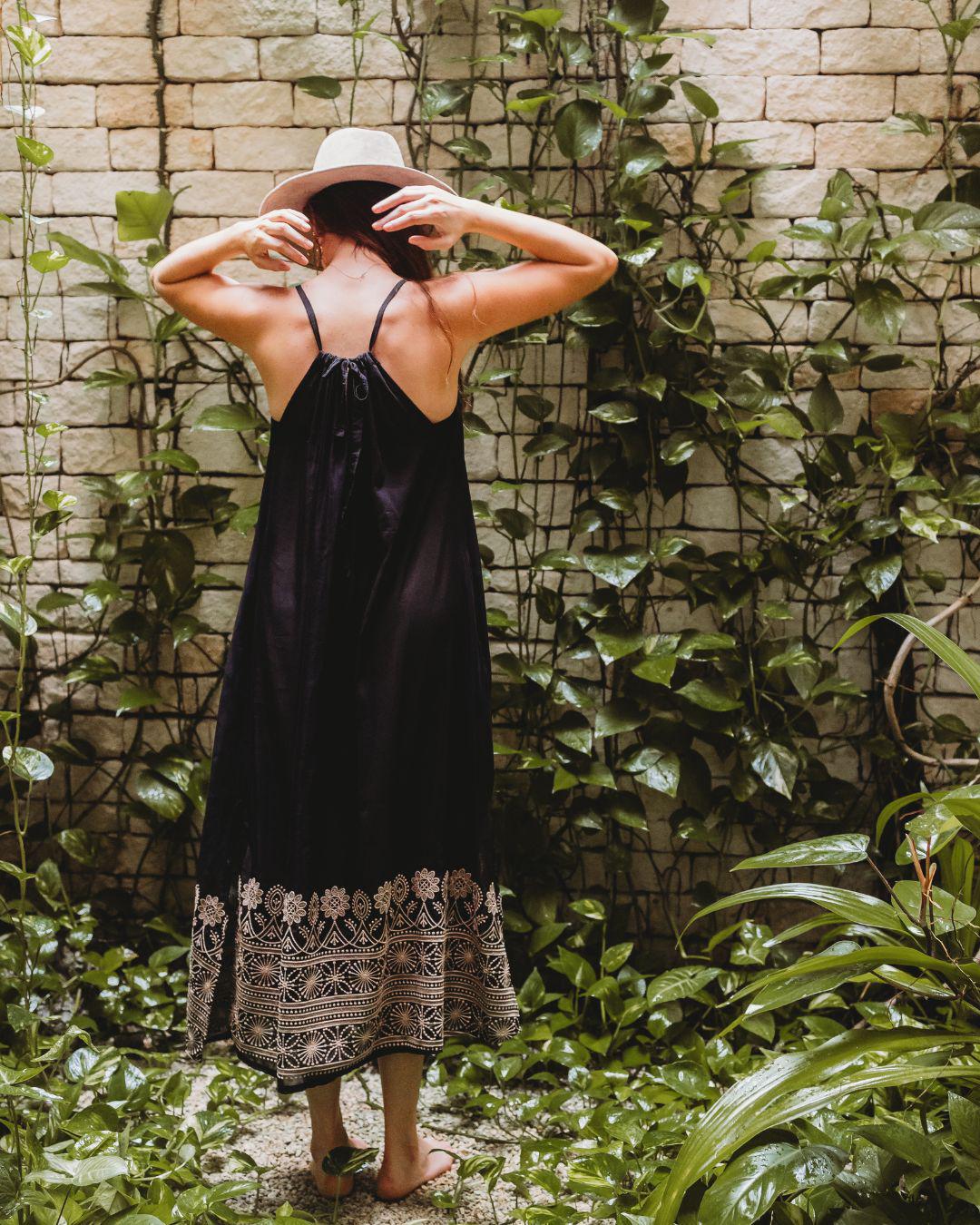 Vestido Halter Corte Fresco Vestidos Dine & Dance