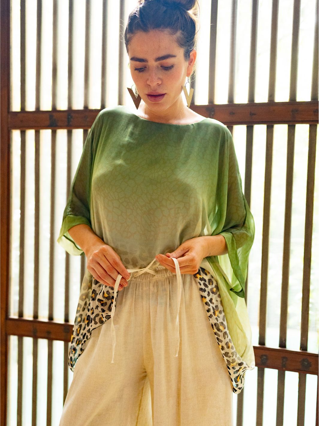 Blusa Leopardo Chic Blusas y Camisas Dine &amp; Dance Verde Aguacate